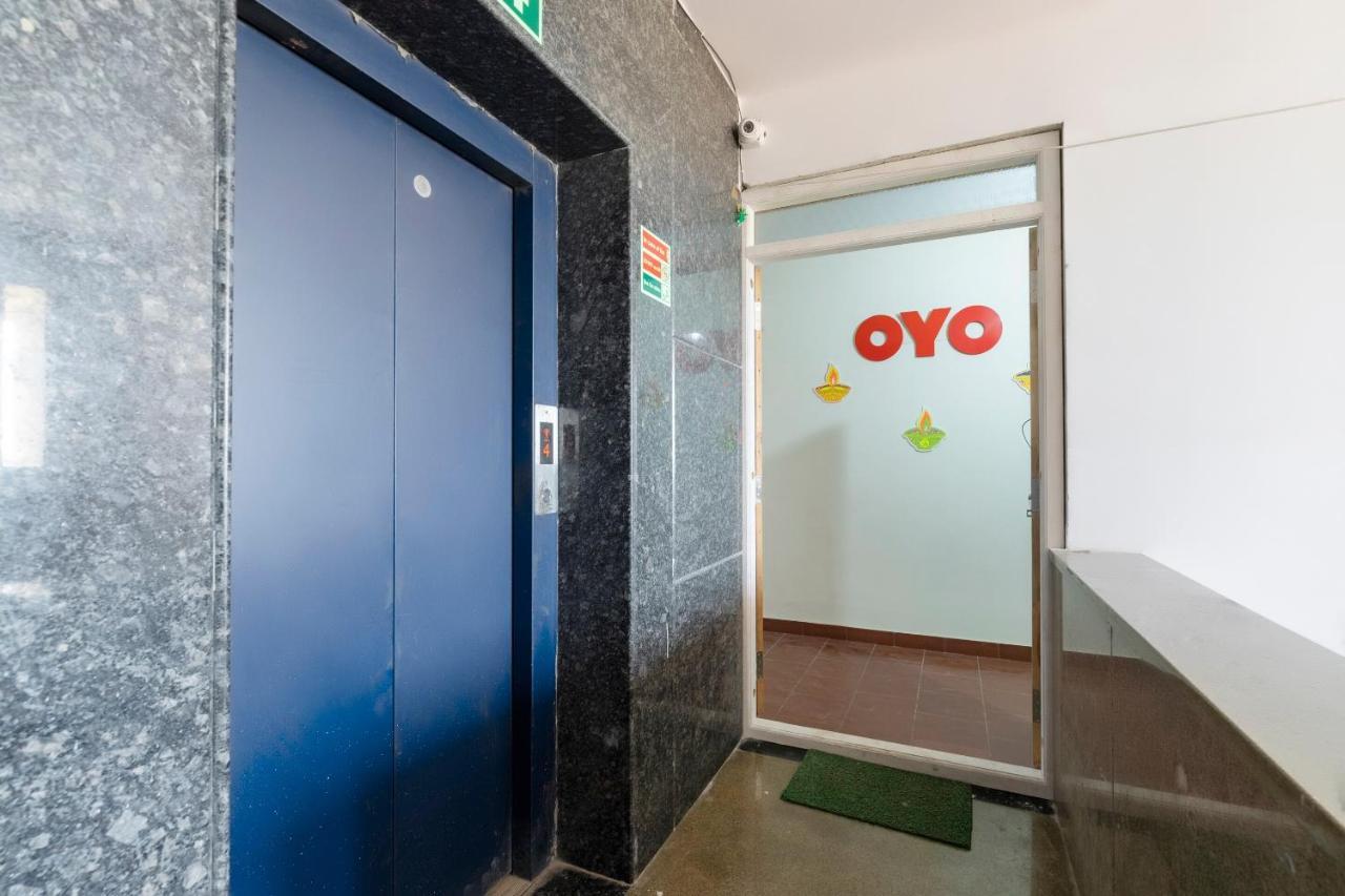 Oyo 49073 Whitefield Comforts Hotell Bangalore Eksteriør bilde