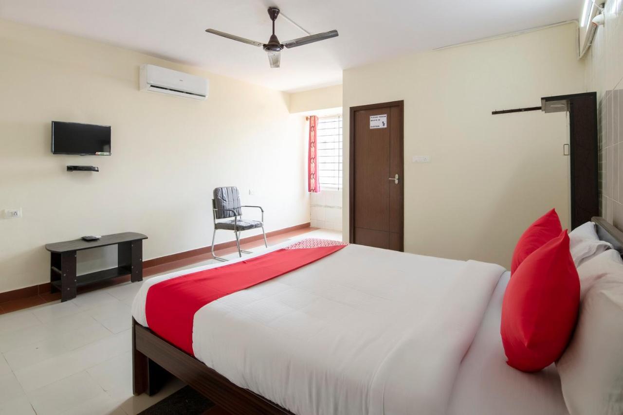 Oyo 49073 Whitefield Comforts Hotell Bangalore Eksteriør bilde