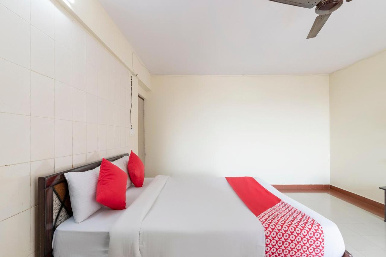 Oyo 49073 Whitefield Comforts Hotell Bangalore Eksteriør bilde