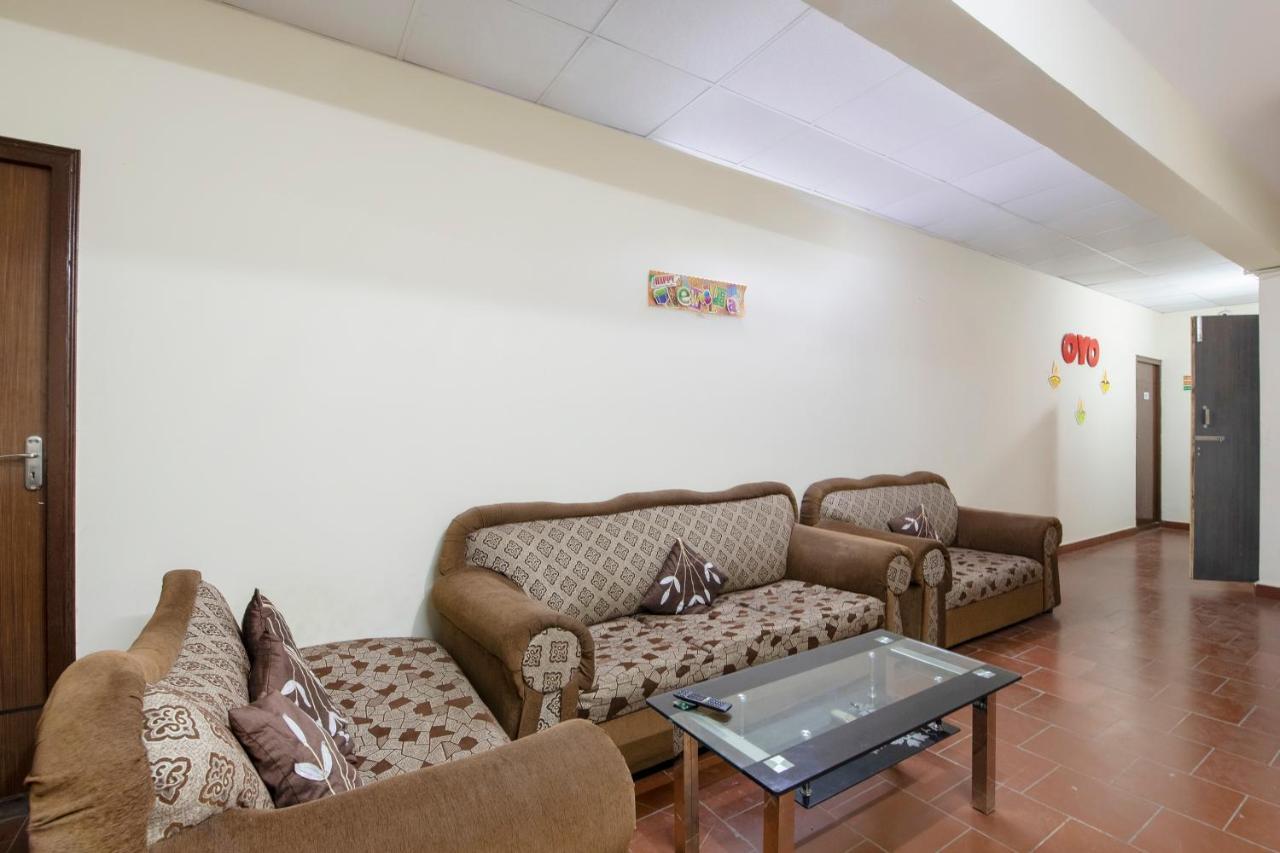 Oyo 49073 Whitefield Comforts Hotell Bangalore Eksteriør bilde