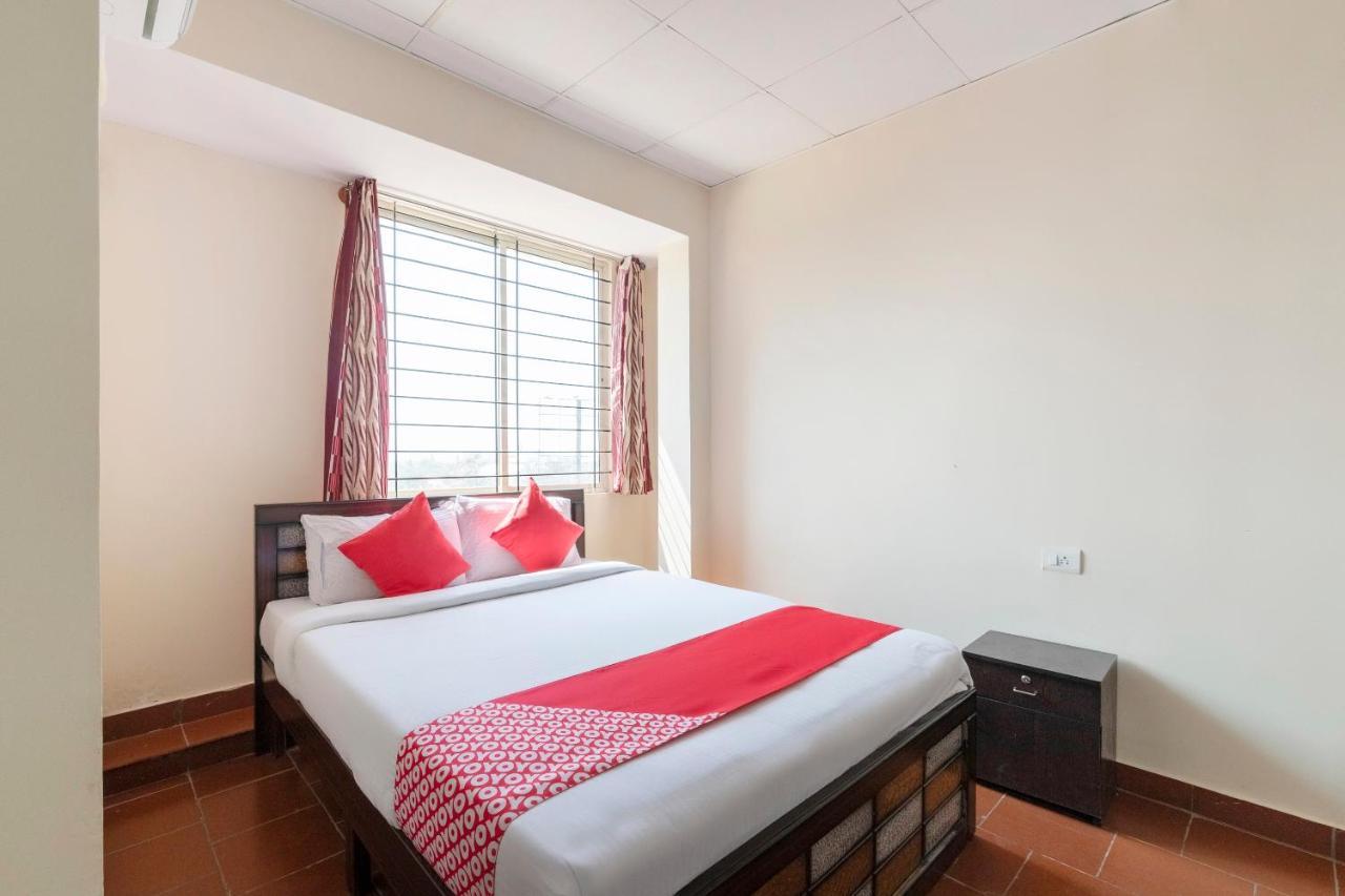 Oyo 49073 Whitefield Comforts Hotell Bangalore Eksteriør bilde