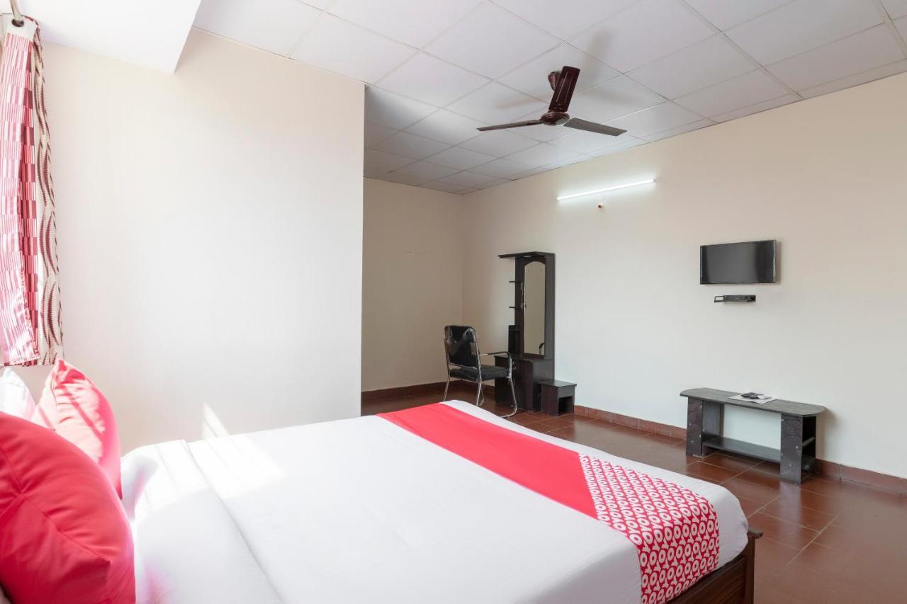 Oyo 49073 Whitefield Comforts Hotell Bangalore Eksteriør bilde