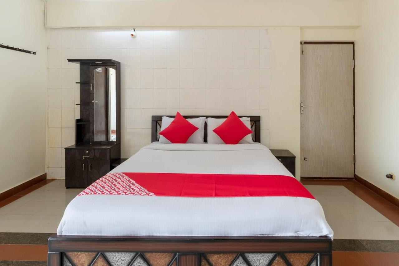 Oyo 49073 Whitefield Comforts Hotell Bangalore Eksteriør bilde