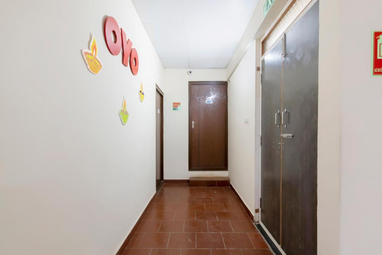 Oyo 49073 Whitefield Comforts Hotell Bangalore Eksteriør bilde